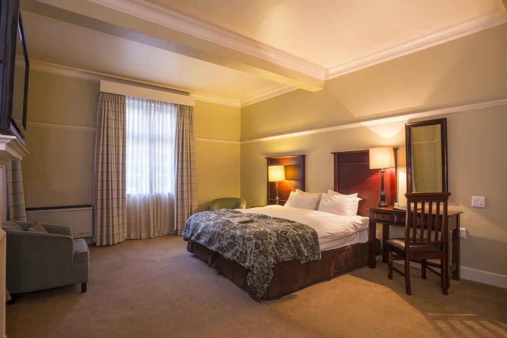 Imperial Hotel By Misty Blue Hotels Pietermaritzburg Exterior foto